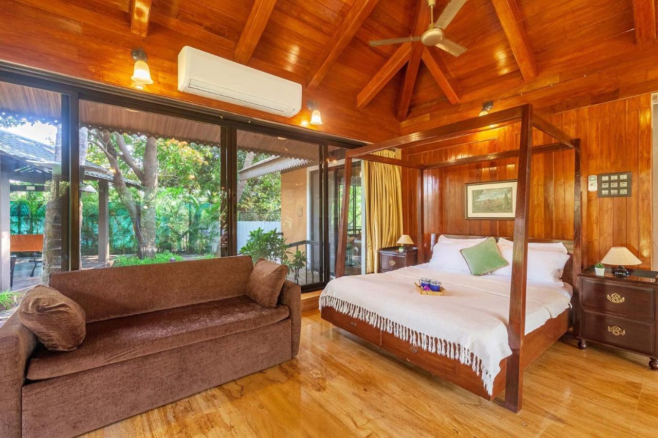 Stayvista'S Casa Palmera - Pet-Friendly Villa With Pool, Garden With Gazebo, And Indoor & Outdoor Games 阿里巴格 外观 照片