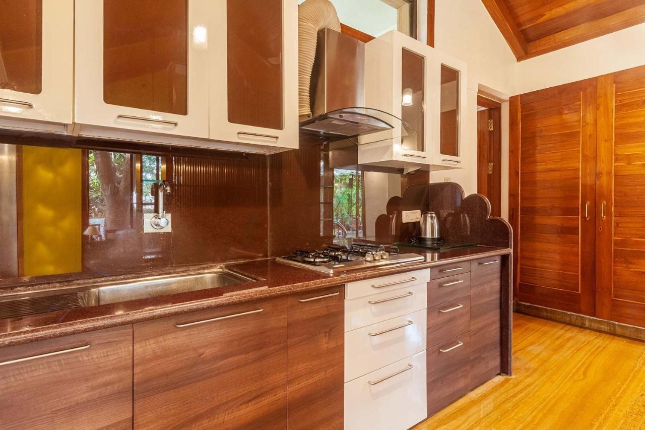 Stayvista'S Casa Palmera - Pet-Friendly Villa With Pool, Garden With Gazebo, And Indoor & Outdoor Games 阿里巴格 外观 照片