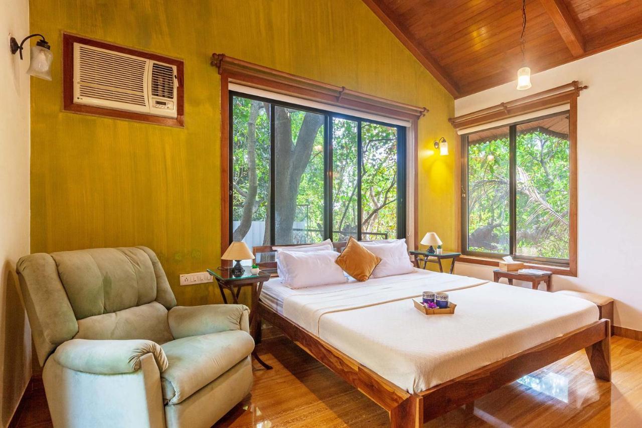 Stayvista'S Casa Palmera - Pet-Friendly Villa With Pool, Garden With Gazebo, And Indoor & Outdoor Games 阿里巴格 外观 照片